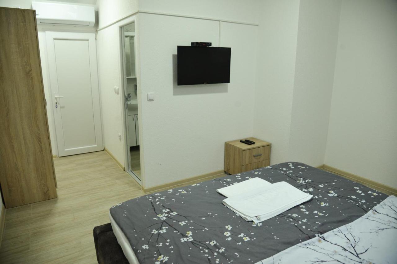 Binta Hostel Vranje Ngoại thất bức ảnh