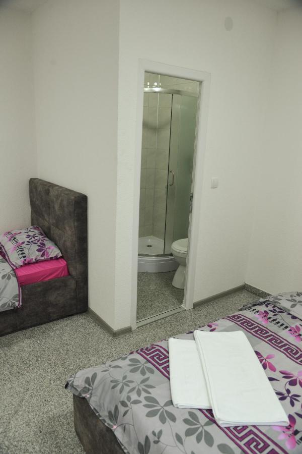 Binta Hostel Vranje Ngoại thất bức ảnh