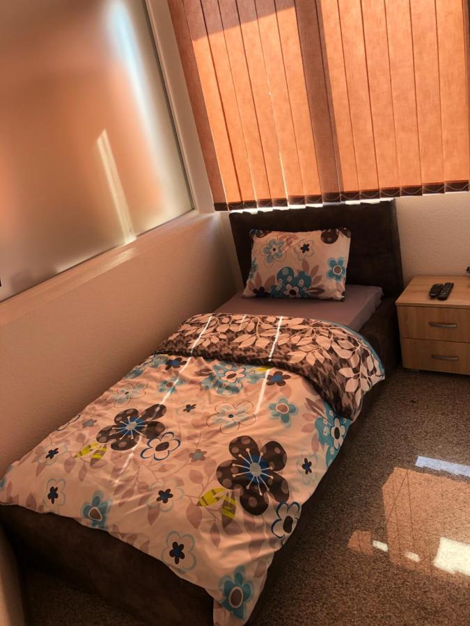 Binta Hostel Vranje Ngoại thất bức ảnh
