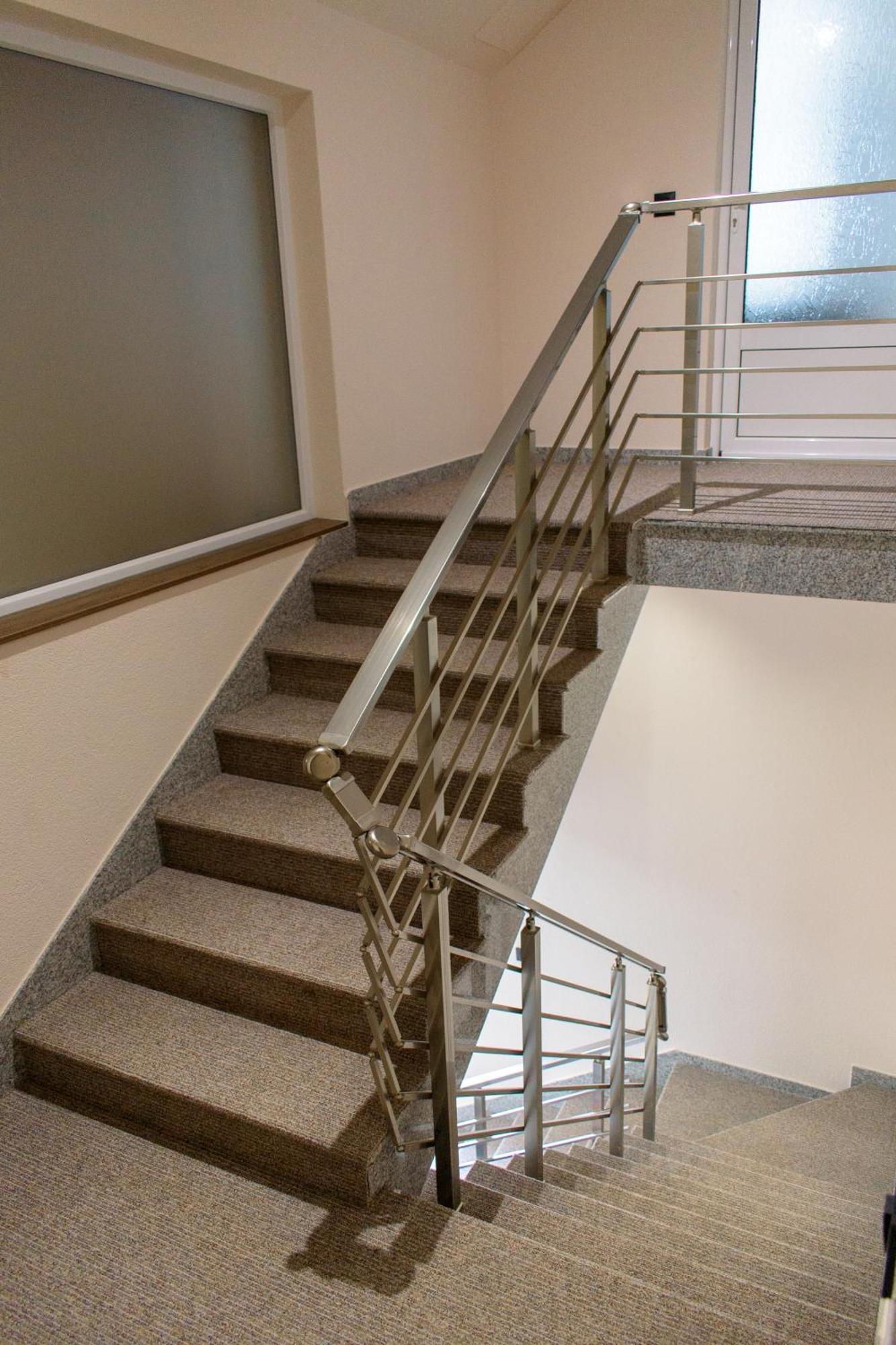 Binta Hostel Vranje Ngoại thất bức ảnh